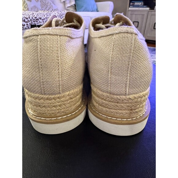 NWT Torrid Laceup Oxford Shoes Women's Beige Natural Sz 9.5W  Travel Office Work - Picture 7 of 11